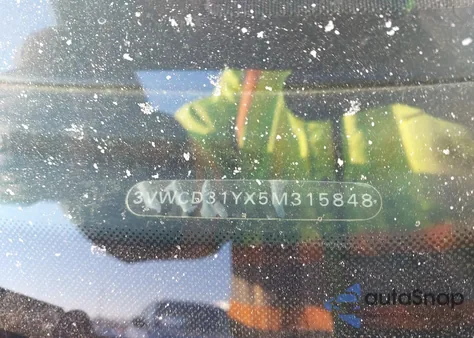 2005 Volkswagen New Beetle Gls 1.8T from USA, damaged, VIN 3VWCD31YX5M315848